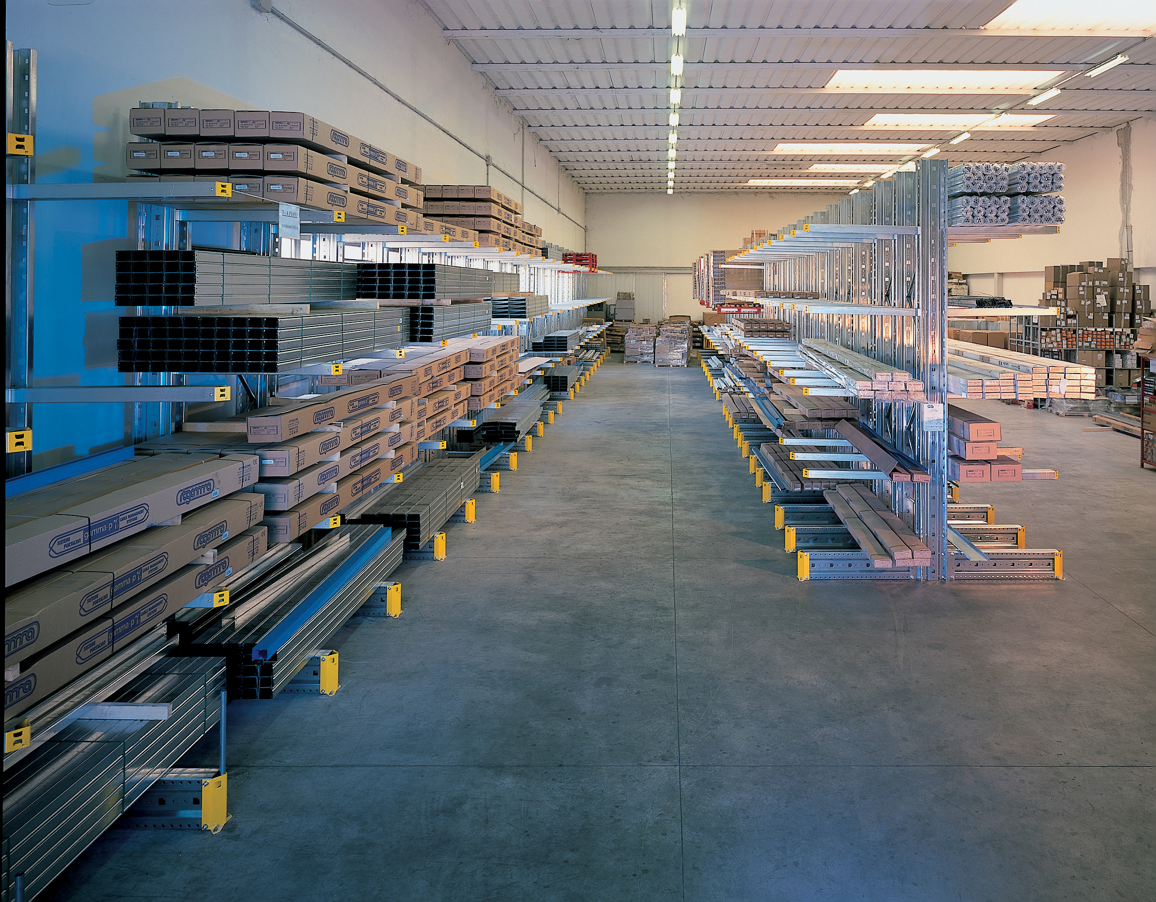 Shelving solution 5