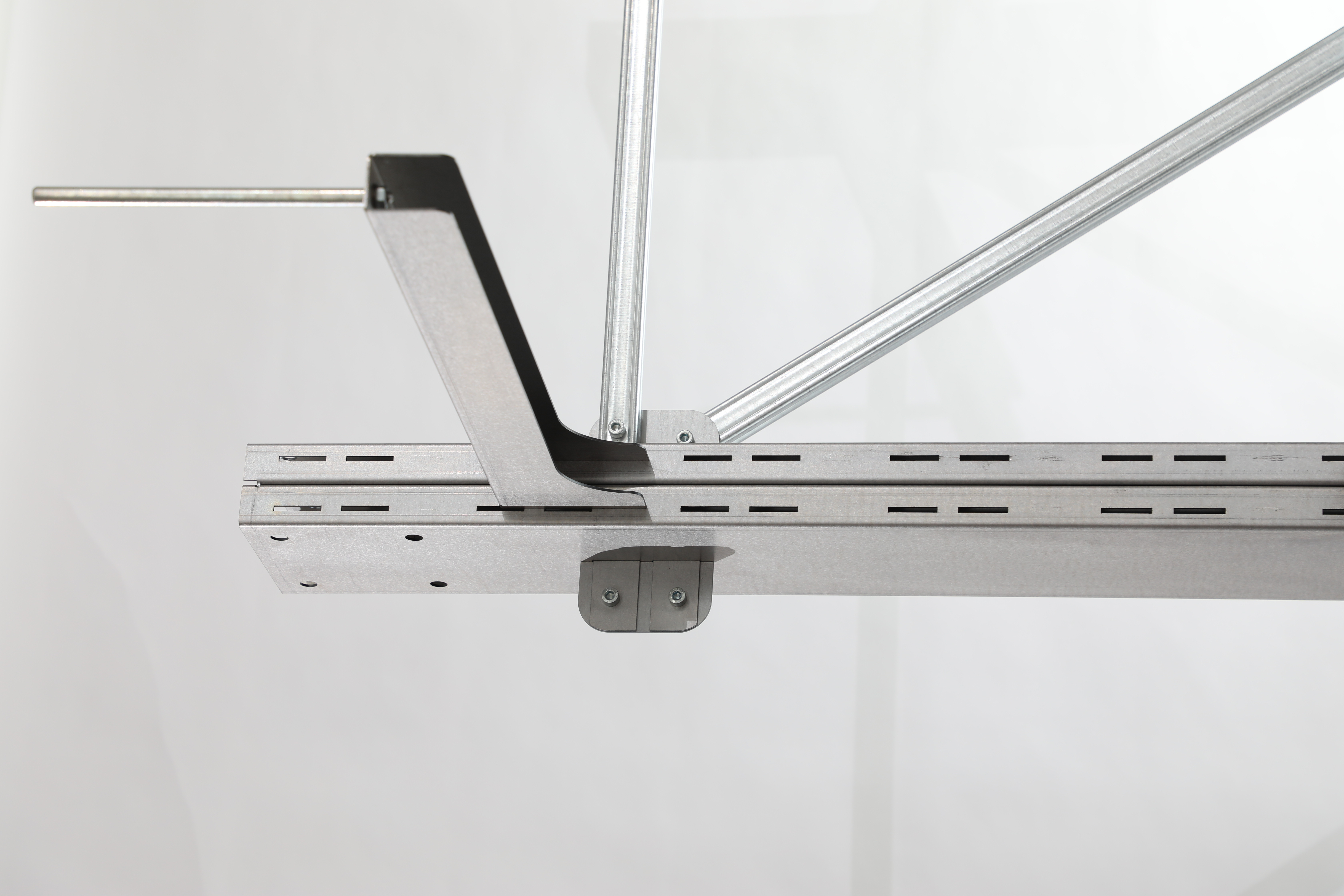 Shelving solution 17